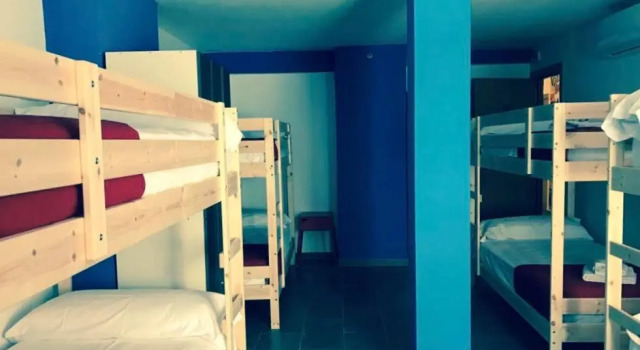 Seng i sovesal (sovesal til mænd) New Art Hostel Albergue Juvenil