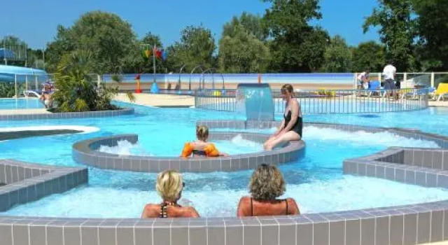 Camping les Grosses Pierres, Забронировать Кемпинг Отели Сен-Жорж-д'Олерон с бассейном, Бассейн