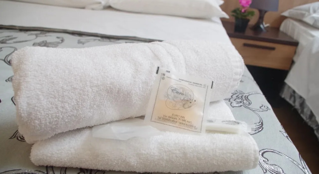 Четырёхместный номер Standard с балконом Hotel Euro Inn