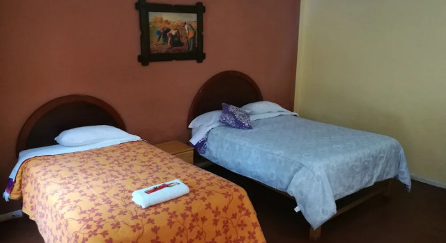 Hostal Shalom, Prenota Hotel Pisco Ica, vicino a San Clemente Church