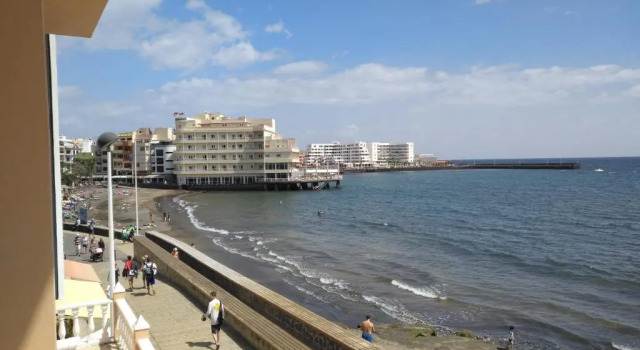 Апартаменты Apartamentos Rocamar el Medano
