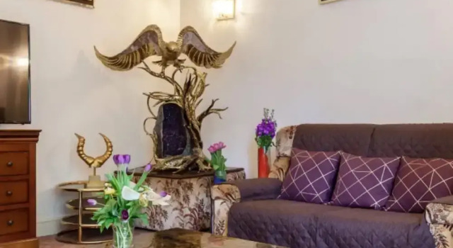 Large 3-bed Apartment in London Kensington Gardens, Varaa Huoneisto Asunnot kohteessa Merseyside, Huoneisto