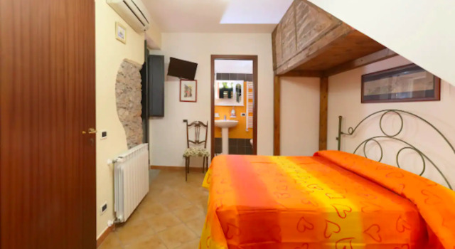 Vico Tauro House, Забронировать Апартаменты/квартира Отели Таормина с парковкой, Парковка