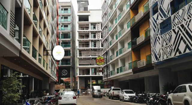 iCheck inn Central Patong