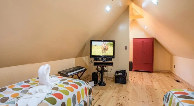 Bear Ridge 3 Bedroom Home with Hot Tub