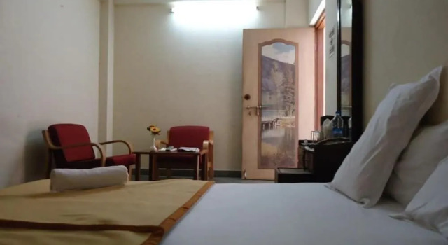 Hotel Krishna, Rezerwuj Hotel Hotele w Gujarat ze śniadaniem, Śniadanie