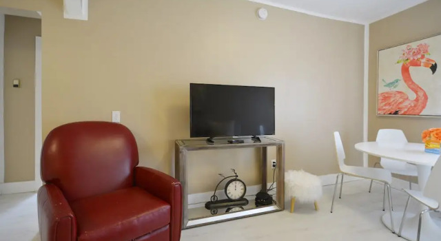 Номер Comfort 335 Ocean Walk Apartments