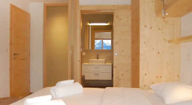 Darby Farnham Common, Prenota Hotel Hotel a Canton Vallese con parcheggio, Parcheggio