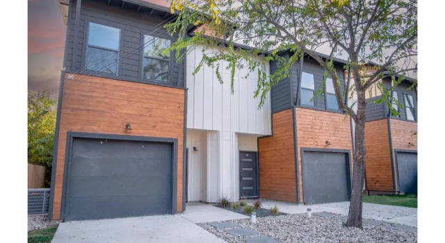 Апартаменты Spectacular Newly Built 3 BR Condo Near Downtown