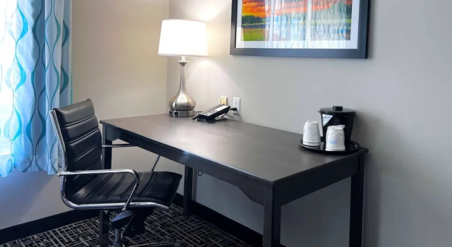Четырёхместный полулюкс La Quinta by Wyndham Pharr North McAllen