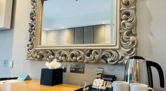 Двухместный номер Premium Boston West Hotel
