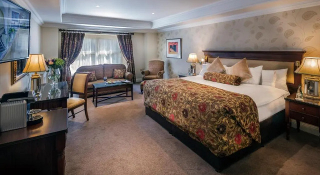 Полулюкс Imperial Hotel Cork City