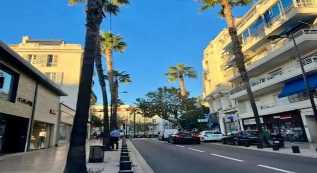 Spacious Group Stay in Antibes