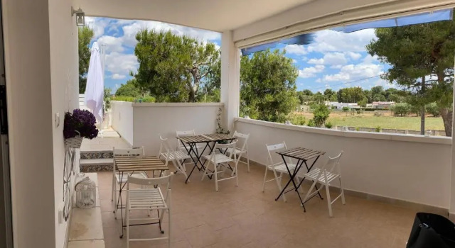 Pinulà, Boek Hotel Maruggio Salento
