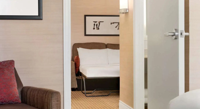 Двухместный полулюкс Hilton Vancouver Airport