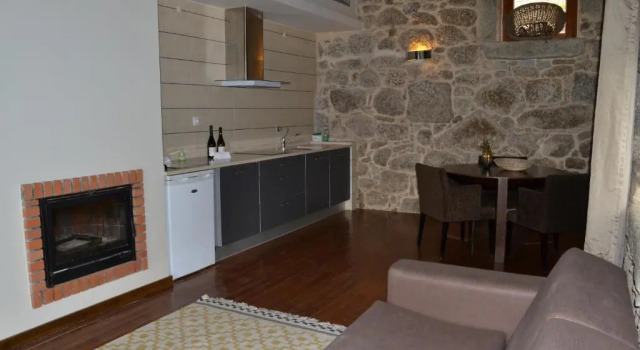 Quinta do Medronheiro Hotel Rural, Rezervovat Hotel Hotely v Beira Alta s parkováním, Parkování