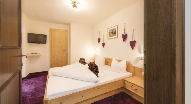Номер Standard ERIKA Pure Panoramahotel inklusive Stubai Super Card von Mai bis Oktober - Montag bis Samstag inklusive Abendessen