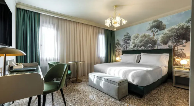 Полулюкс Hotel Villa Viridia