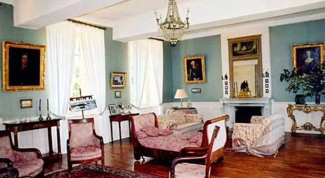 Château de Kermezen, Rezerwuj Hotel  