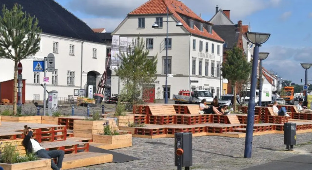Коттедж fewo1846 - Kaete-Lassen-Huus - uriges Kapitänshäuschen auf 3 Ebenen mit Dachterrasse am Hafen