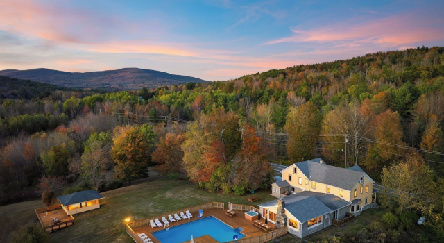 Secluded Catskills Retreat Heated Pool Hot Tub Game Rooms The Hilltop Hideaway by Avantstay, Buchen Sie Ferienhaus  