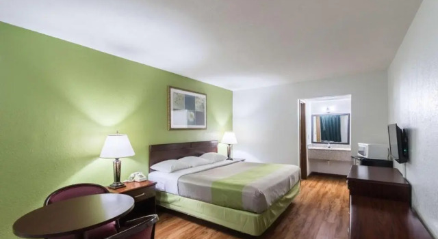 Номер Standard Motel 6-Mattoon, IL