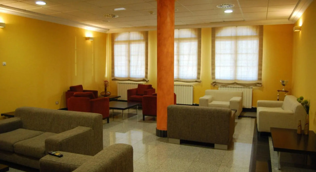 Hotel Meleiros, Забронировать Отель Кастро-де-Санабрия 