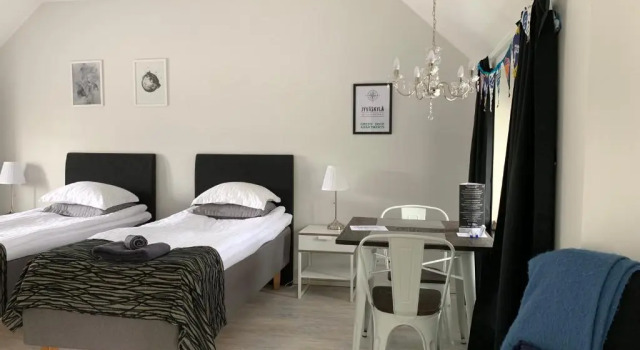 Апартаменты Deluxe Green Door Apartments