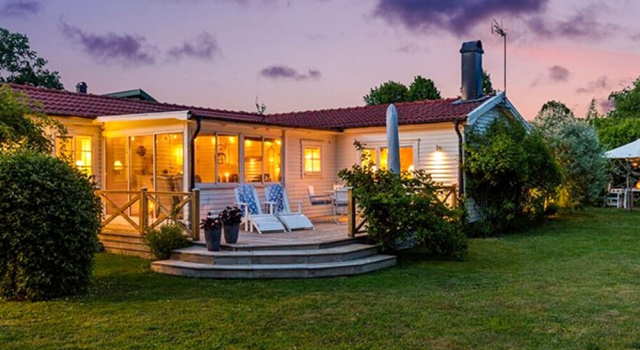 4 Star Holiday Home in Farjestaden, Varaa Lomakoti Mökit kohteessa Småland, Mökki