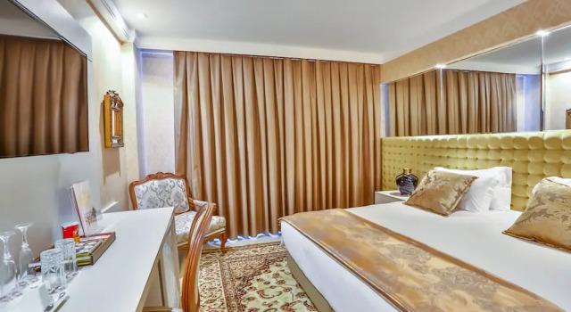 Номер Premium Golden Lis Hotel Boutique
