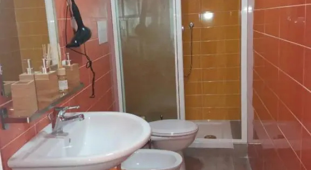 Четырёхместный номер Standard с балконом Munaciello Rooms