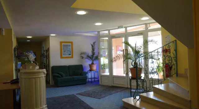 Hôtel Côté Jardin, Rezervovat Hotel Hotely v Commercy s parkováním, Parkování
