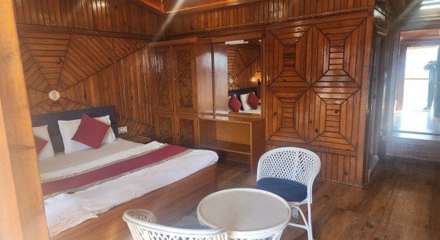 Hotel Hill View Nainital, Rezervovat Hotel Nainital Uttarakhand