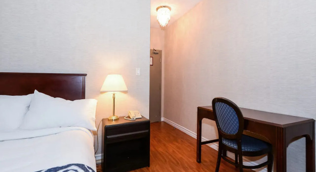 Ottawa Inn Hotel