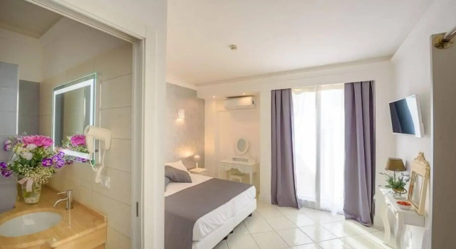 Hotel Bussola di Hermes