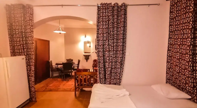 Семейный люкс с балконом Ali Baba Hotel