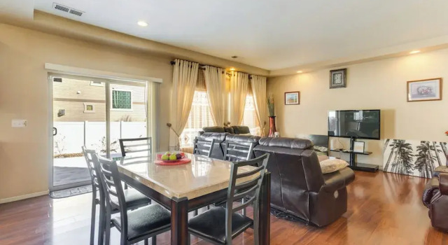 6 Mi to Dia: Spacious Home w/ Backyard in Denver!, Prenota Casa vacanze Denver Colorado