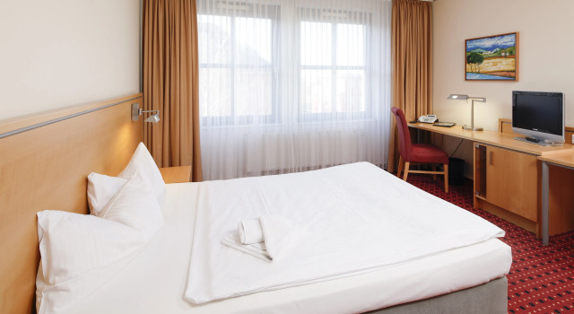 Airporthotel Berlin-Adlershof, Buchen Sie Hotel Treptow-Köpenick Berlin