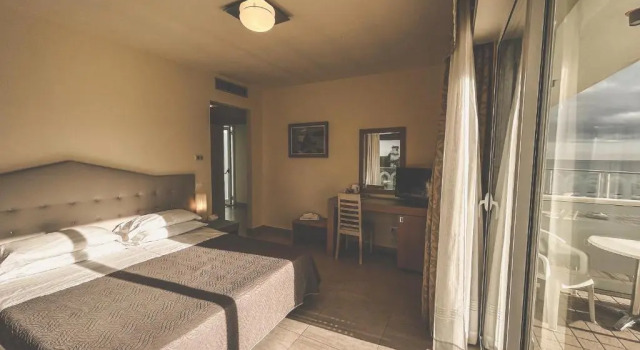 Двухместный номер Comfort Plus Hotel Adria