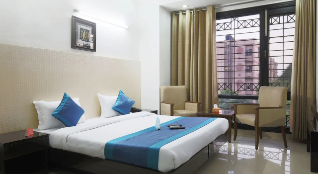 FabHotel Exotica Noida Expressway