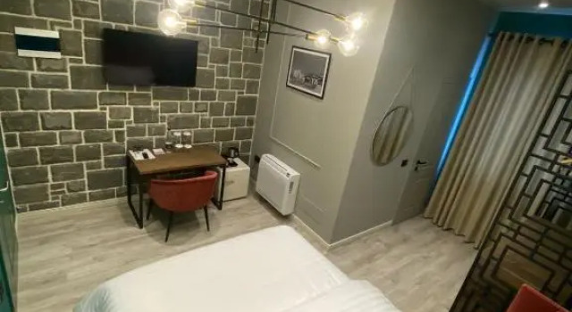 Ardenica Boutique Hotel, Prenota Boutique lushnje 
