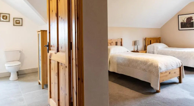 Четырёхместный номер Standard Twin Peaks B&B