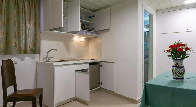 Апартаменты Цокольный этаж c 1 комнатой Anastasia Apartments