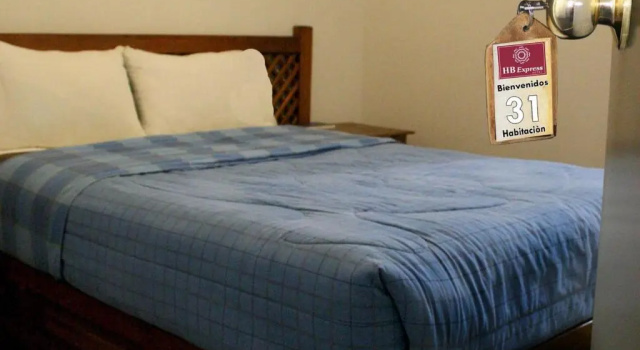 Двухместный номер Standard HB Express Hotel