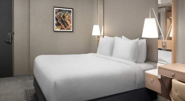 SpringHill Suites by Marriott New York Manhattan Times Square, Забронировать Отель Отели Нью-Йорка 3 звезды, рядом с Театр «Корт», 3*
