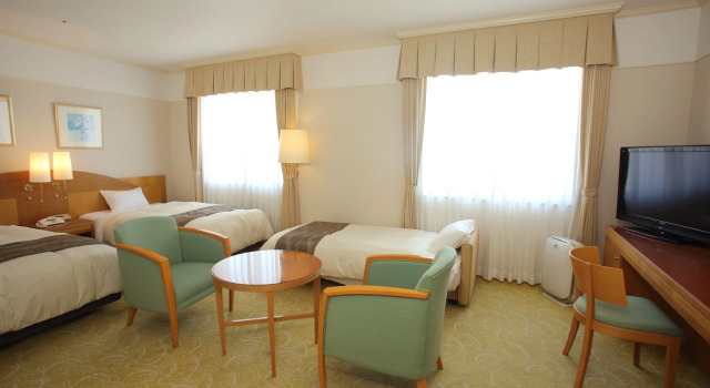 Standard Dreier Zimmer The Celecton Premier Kobe Sanda Hotel