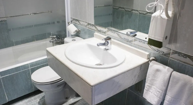 Трёхместный номер Standard с балконом Madrisol