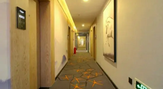 JUN Hotels Hubei Jingzhou Shashi District Bus Station, Prenota Hotel Hotel a Hubei con parcheggio, Parcheggio