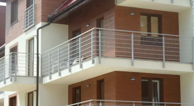 Apartamenty Miku - Polanica-Zdrój, Забронировать Апартаменты/квартира Отели Поляница-Здруй с парковкой, рядом с Polanica Zdroj Train Station, Парковка