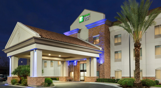 Holiday Inn Express Hotel & Suites Merced, Book Hotel Hoteller i Merced med pool, Swimmingpool